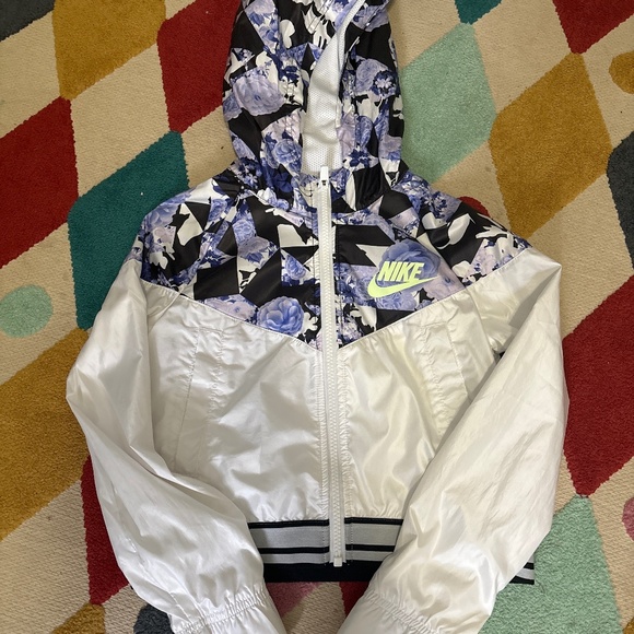 Girls Nike jacket size small - Picture 1 of 3